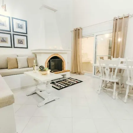 Villa Pefki Beach Front Kiotári